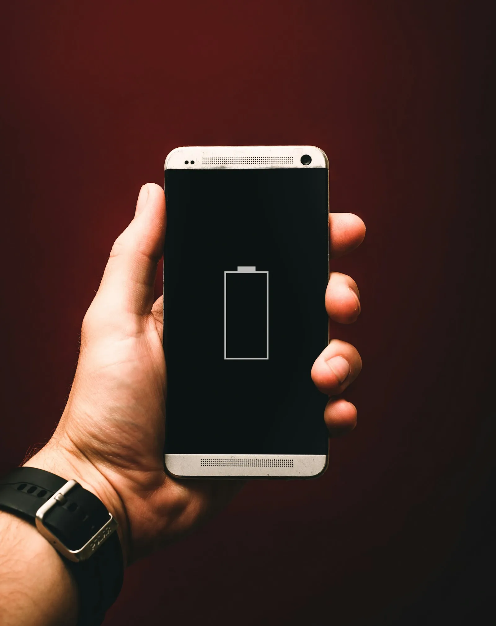 Telefon lemerült akkumulátor-ikonnal